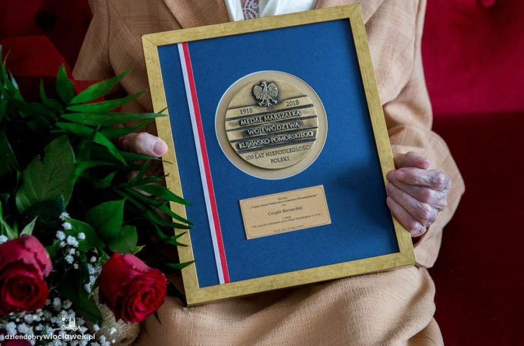 Medal dla rówieśniczki Niepodległej