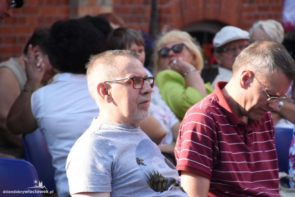 Letnia potańcówka w Browarze B.
