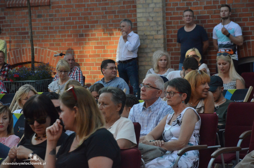 Koncert Jazz na dziedzińcu CK Browar B