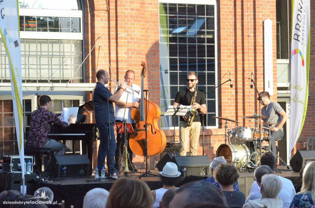 Koncert Jazz na dziedzińcu CK Browar B