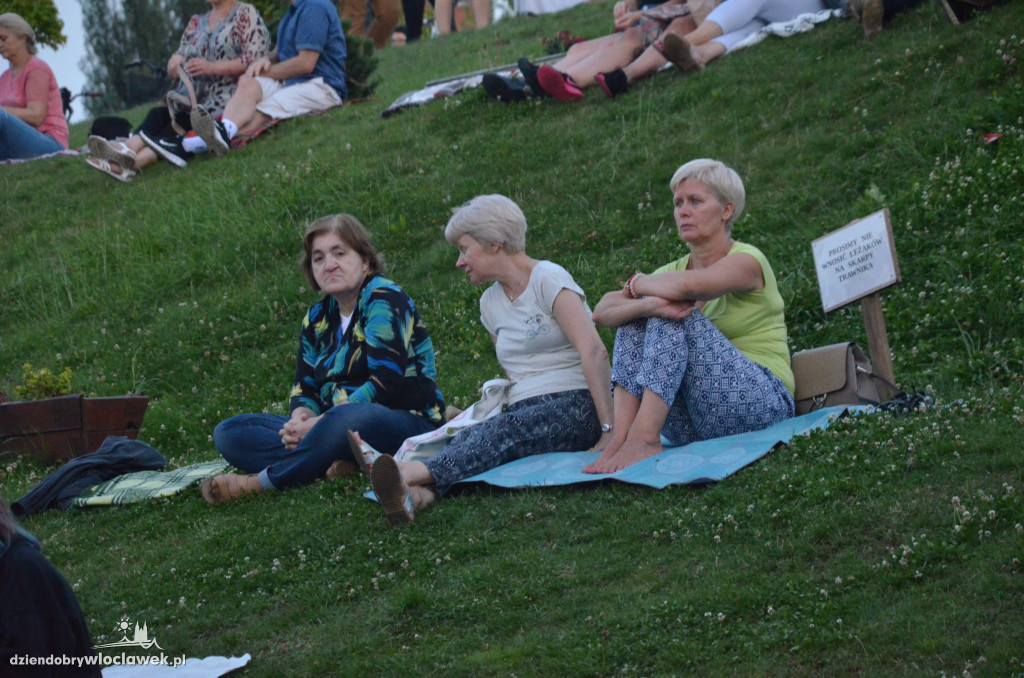 Kino Kraków Płynie na Bulwarach