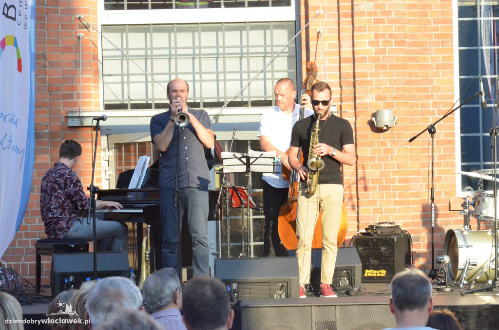 Koncert Jazz na dziedzińcu CK Browar B
