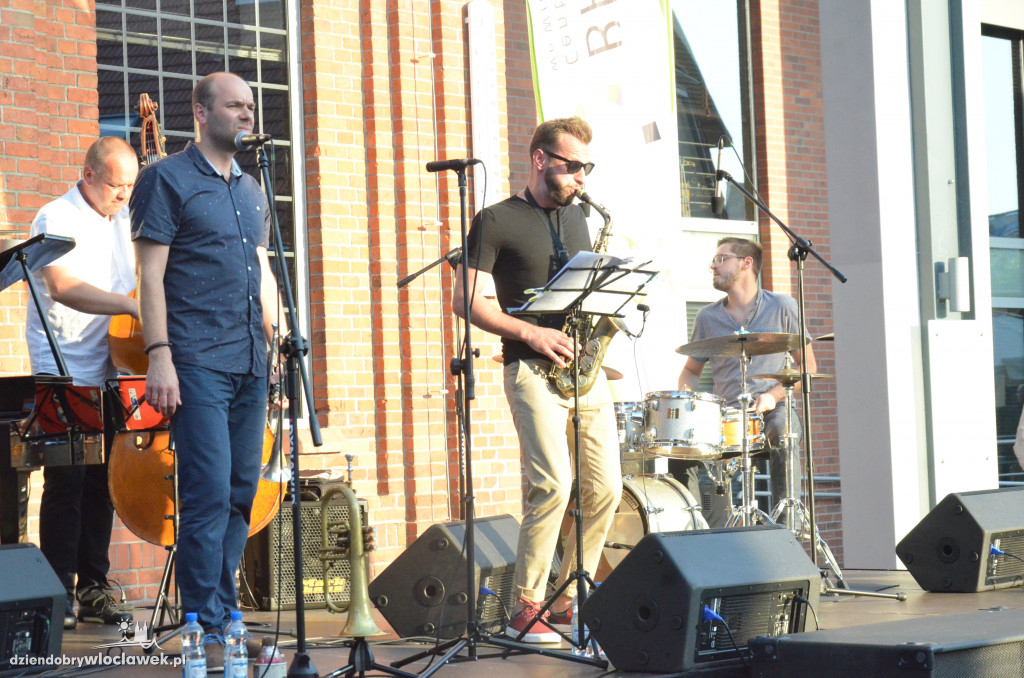Koncert Jazz na dziedzińcu CK Browar B