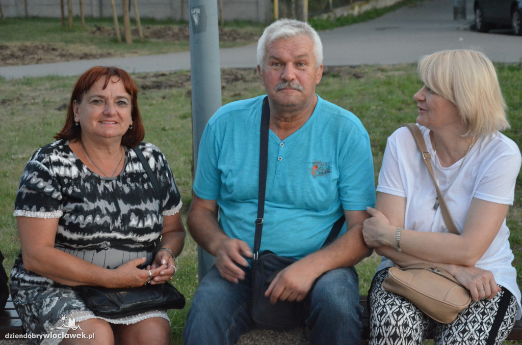 Kino Kraków Płynie na Bulwarach