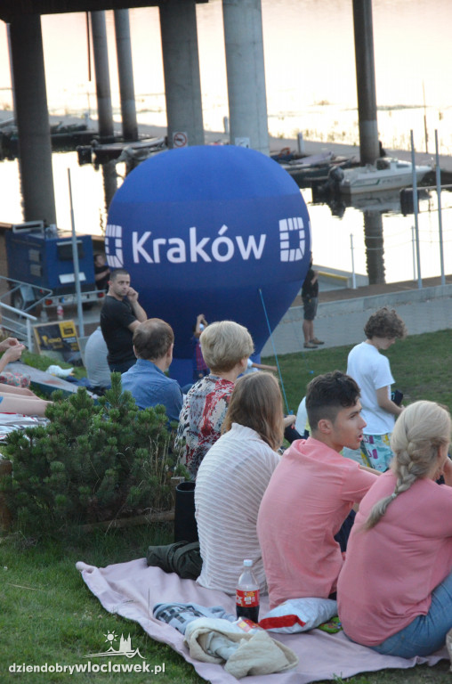 Kino Kraków Płynie na Bulwarach