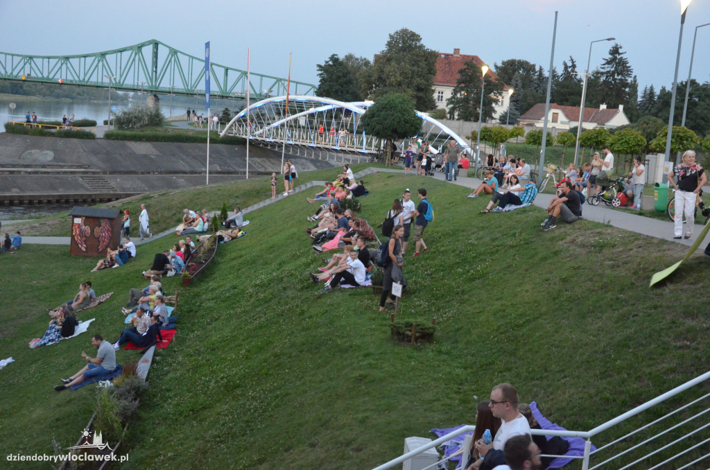 Kino Kraków Płynie na Bulwarach