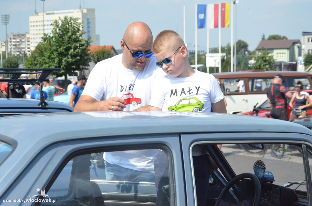 Spotkanie Klasyków pod Halą Mistrzów