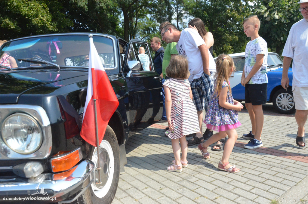 Spotkanie Klasyków pod Halą Mistrzów