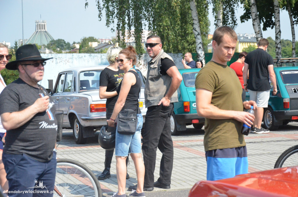 Spotkanie Klasyków pod Halą Mistrzów
