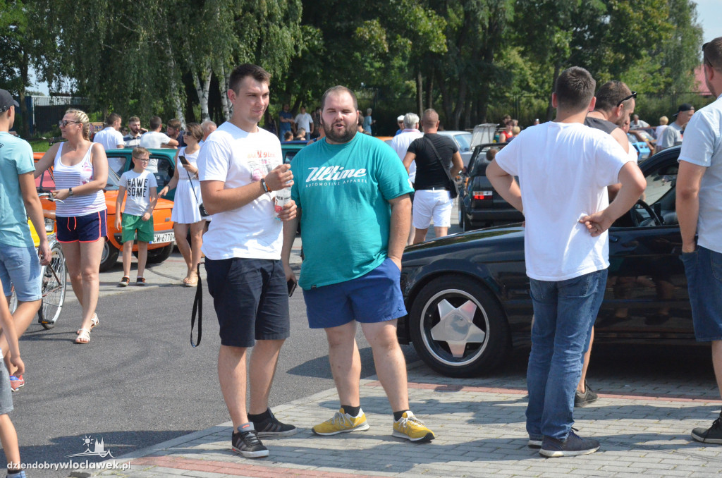 Spotkanie Klasyków pod Halą Mistrzów