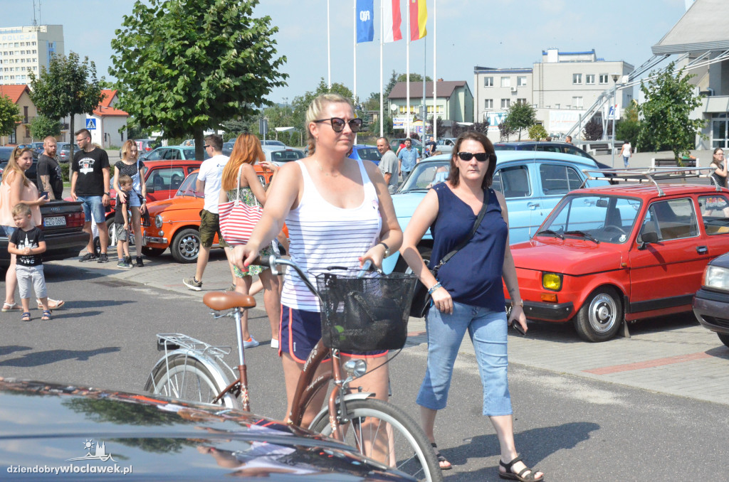 Spotkanie Klasyków pod Halą Mistrzów