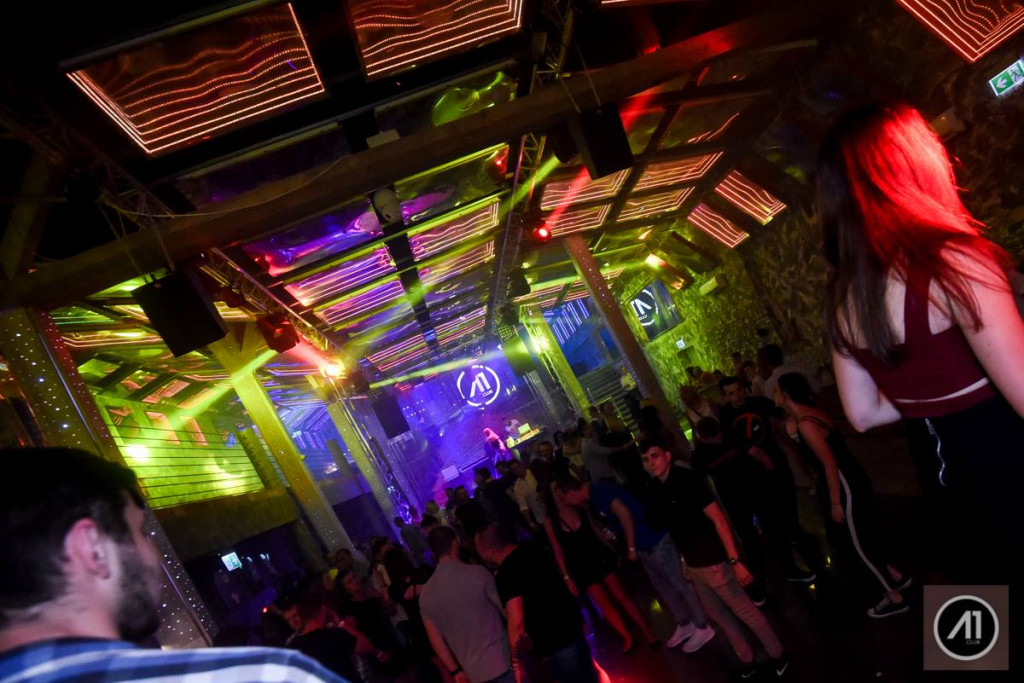 Gorąca sobotnia noc w klubie A1 w Wieńcu