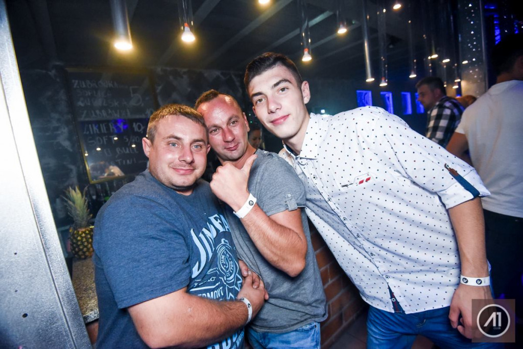 Gorąca sobotnia noc w klubie A1 w Wieńcu