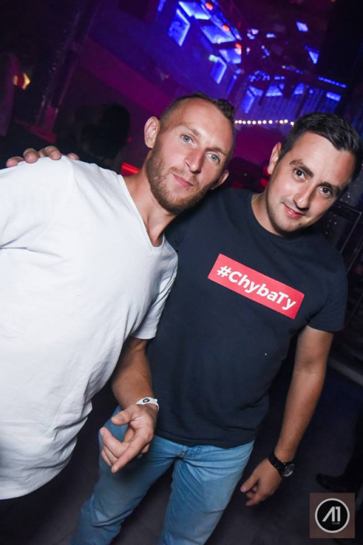 Gorąca sobotnia noc w klubie A1 w Wieńcu