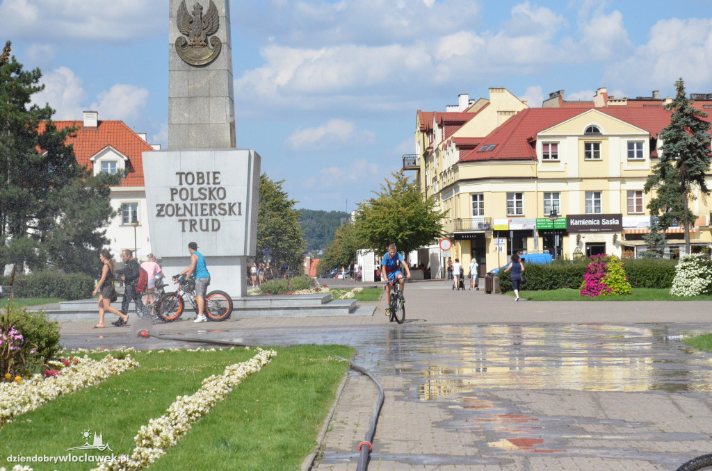 Kurtyna wodna na pl. Wolności już działa