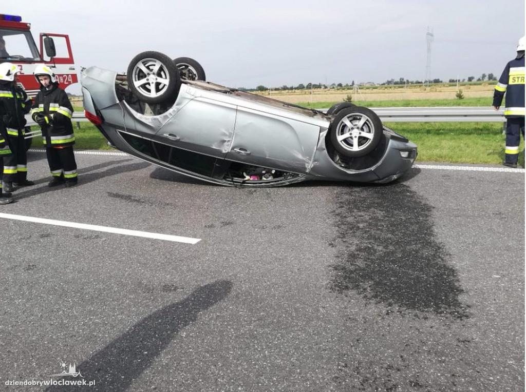 6 aut  zderzyło się na A1. 8 osób w szpitalu