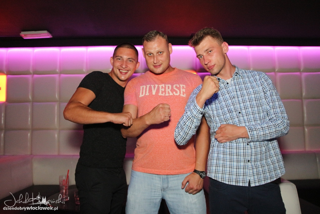 Gorąca noc w klubie Million