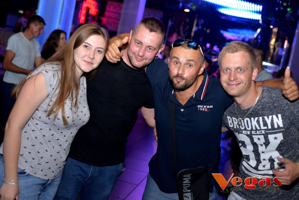 Sobotnia impreza w klubie Vegas