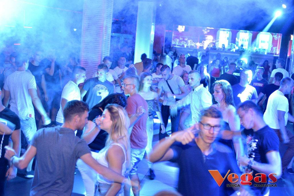 Sobotnia impreza w klubie Vegas