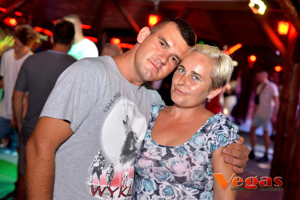 Sobotnia impreza w klubie Vegas
