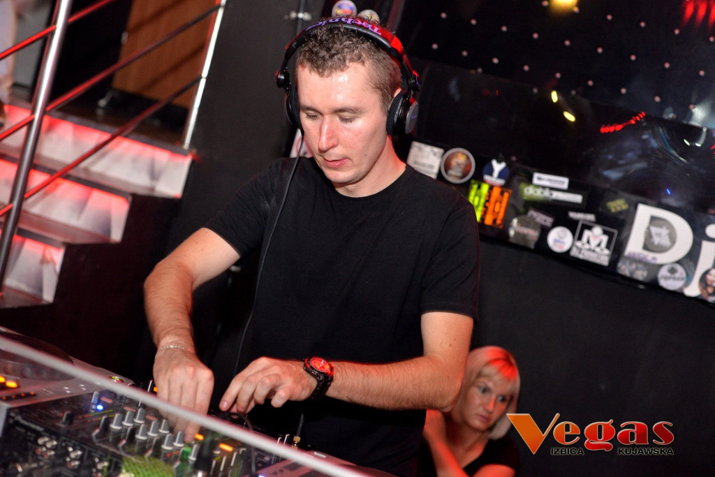 Sobotnia impreza w klubie Vegas