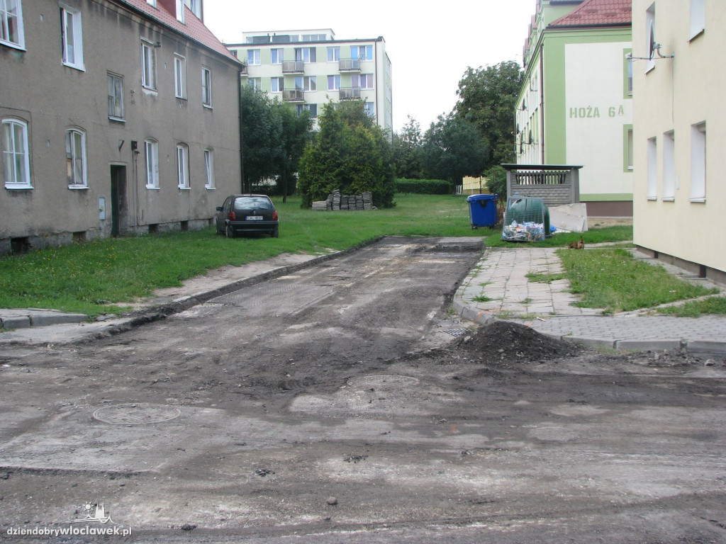 Rozpoczął się remont na ulicy Hożej
