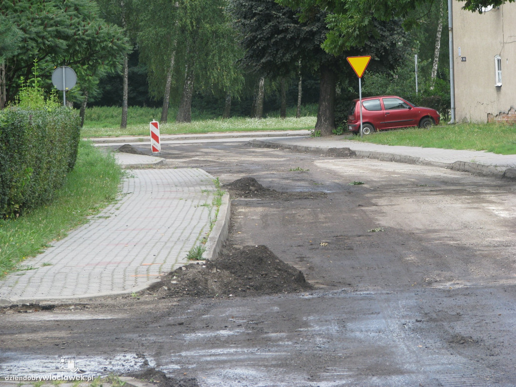 Rozpoczął się remont na ulicy Hożej