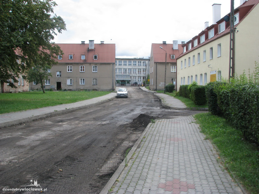 Rozpoczął się remont na ulicy Hożej