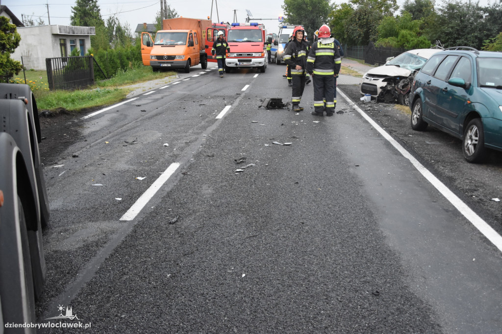 Zderzenie osobówki z cysterną