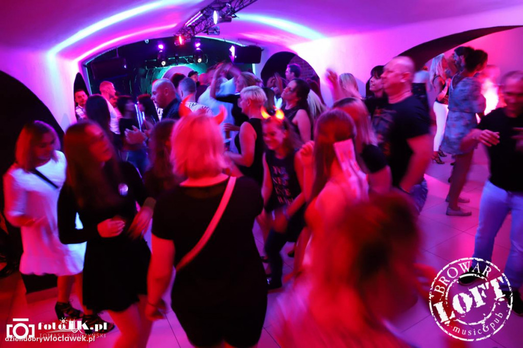 Sobotnia noc w Browar Loft Music & Pub
