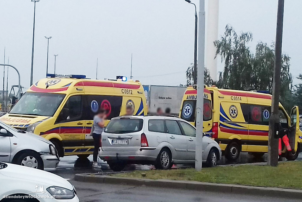 Kolizja 2 aut na skrzyżowaniu na Południu