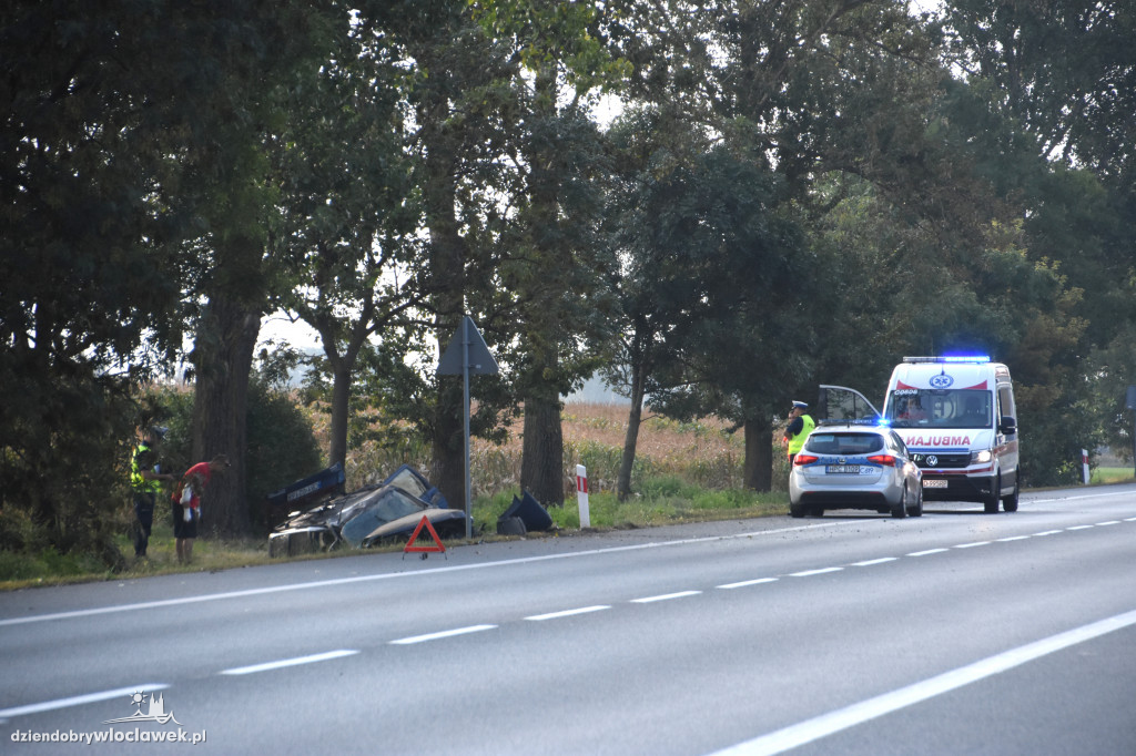 Mężczyzna zjechał autem do rowu!