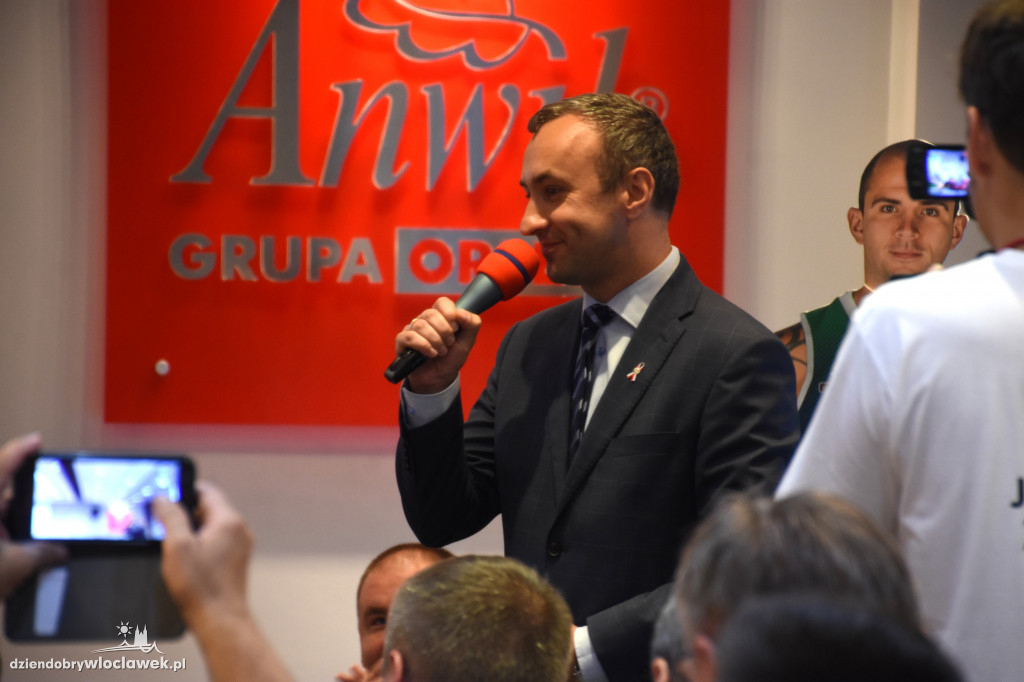 Anwil zaprezentował nowy skład!