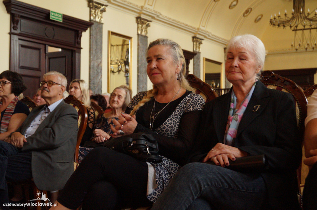 Halina Kunicka w Pałacu Bursztynowym