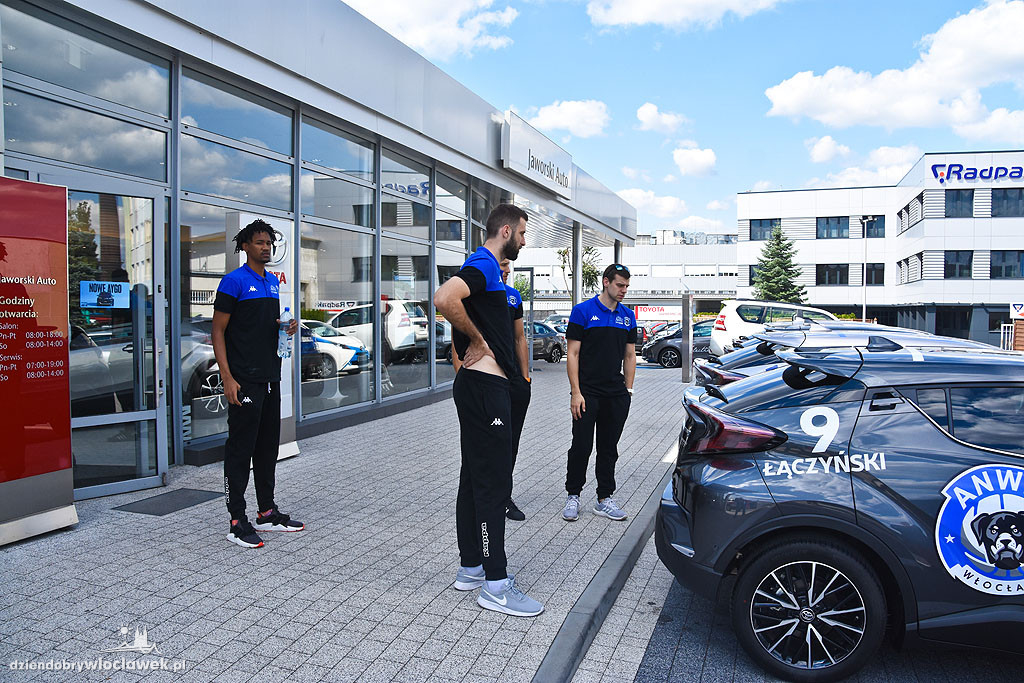 Trener Anwilu i zawodnicy dostali Toyoty