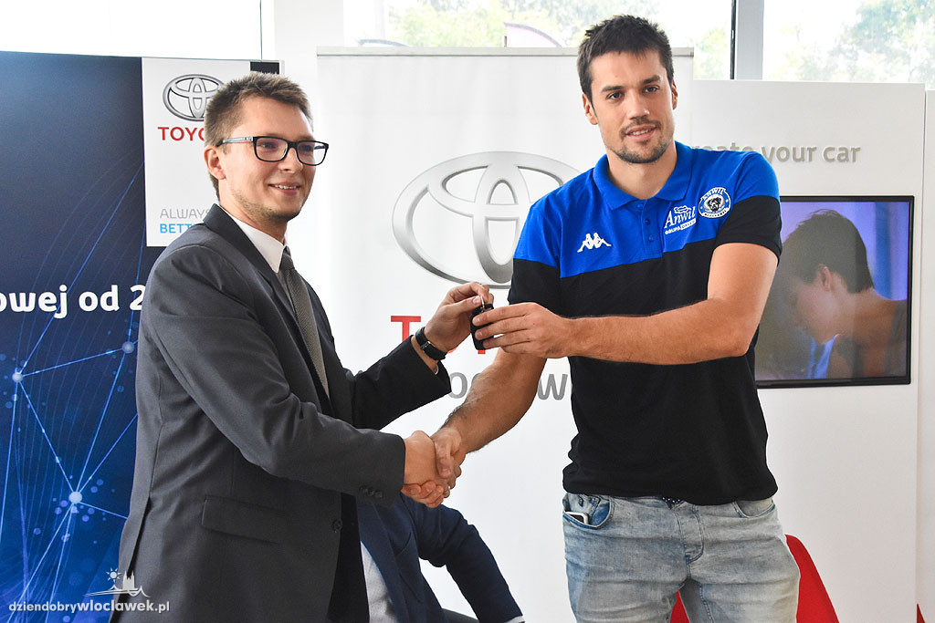 Trener Anwilu i zawodnicy dostali Toyoty