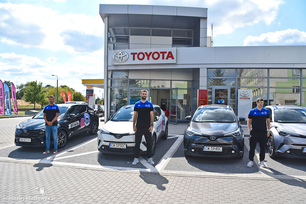 Trener Anwilu i zawodnicy dostali Toyoty