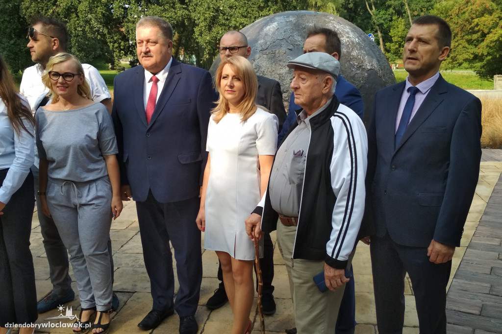 Znamy nazwiska liderów list KO