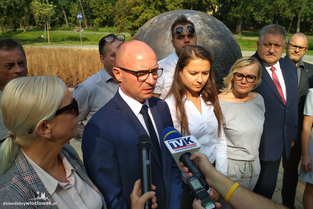 Znamy nazwiska liderów list KO