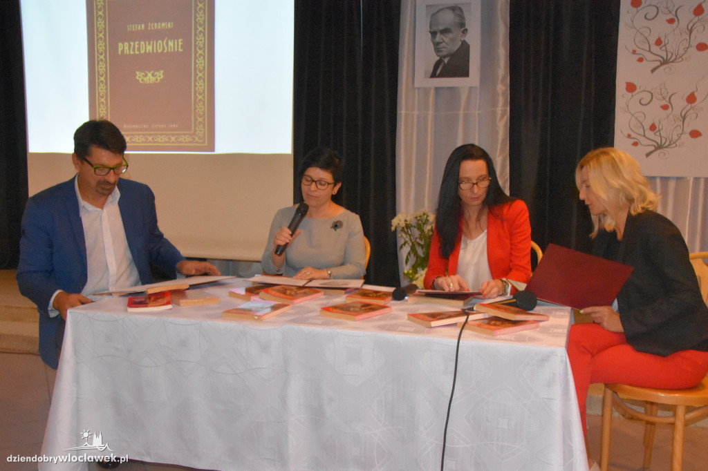 'Baczyński' czyta 'Przedwiośnie'