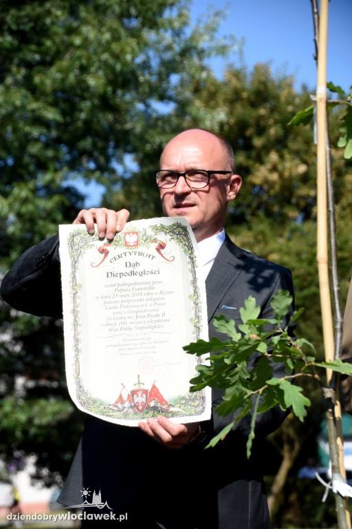 W parku zasadzili Dąb Niepodległości