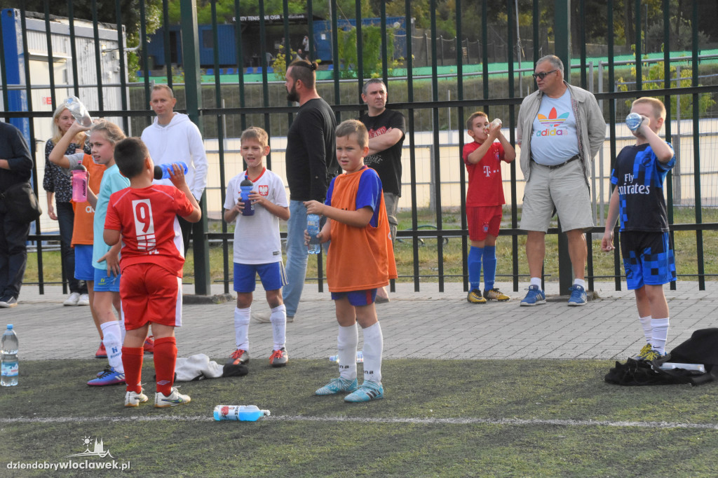 Bazooka Gol - dzieciaki grały na boisku OSiR