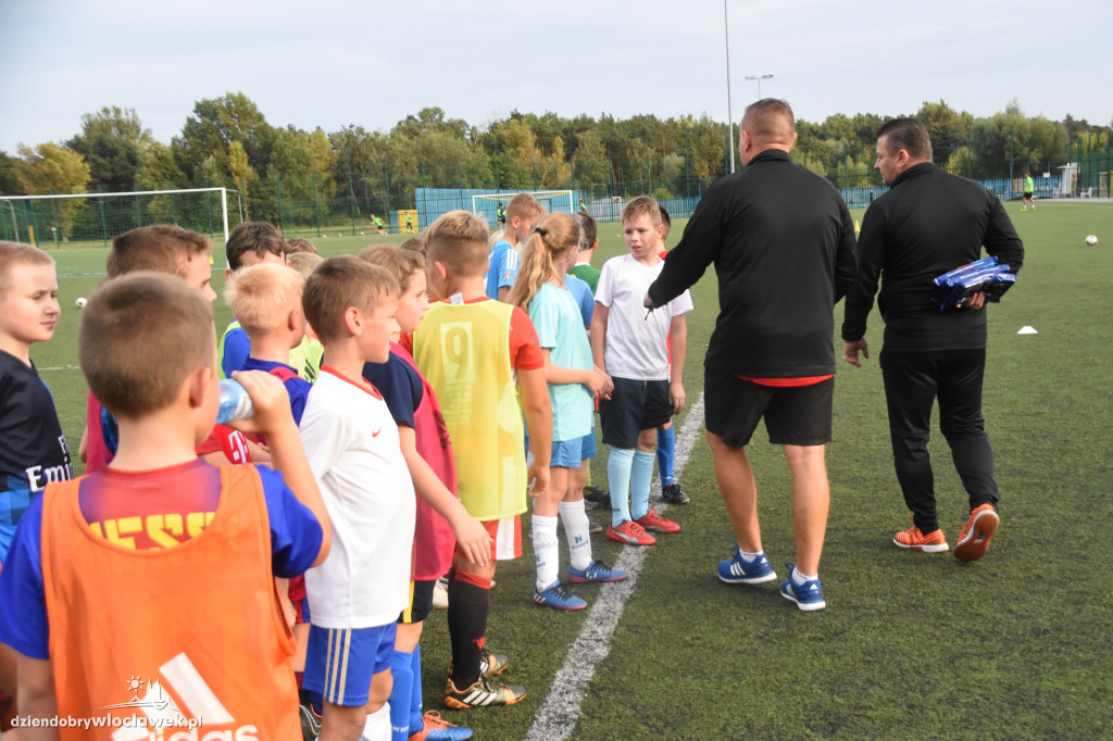 Bazooka Gol - dzieciaki grały na boisku OSiR