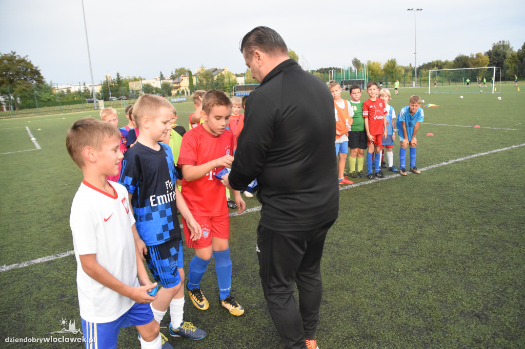 Bazooka Gol - dzieciaki grały na boisku OSiR