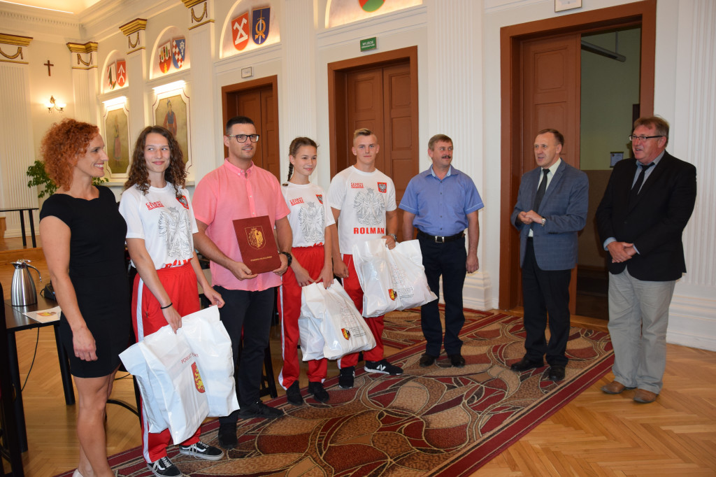Młodzi sportowcy jadą na MŚ