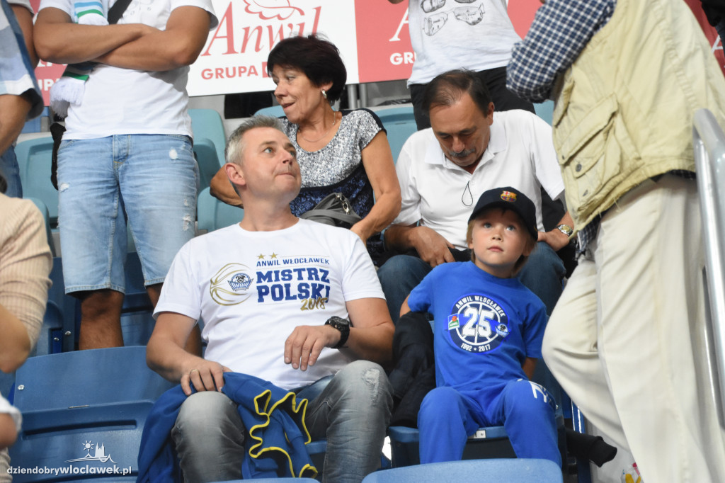 Kibice Anwilu na meczu z Treflem Sopot