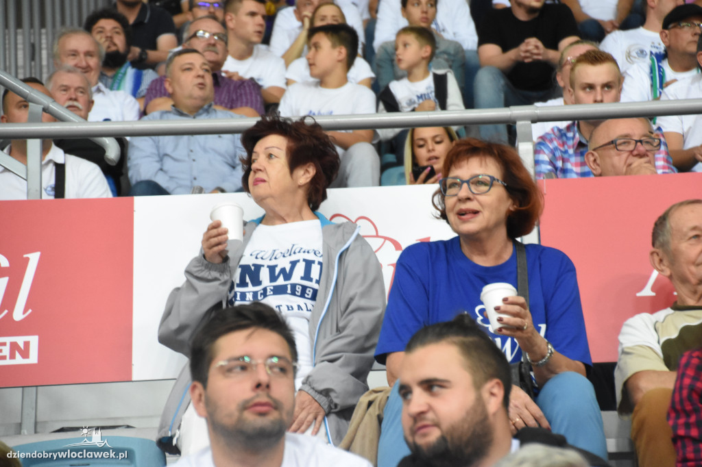 Kibice Anwilu na meczu z Treflem Sopot