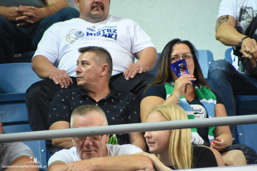 Kibice Anwilu na meczu z Treflem Sopot
