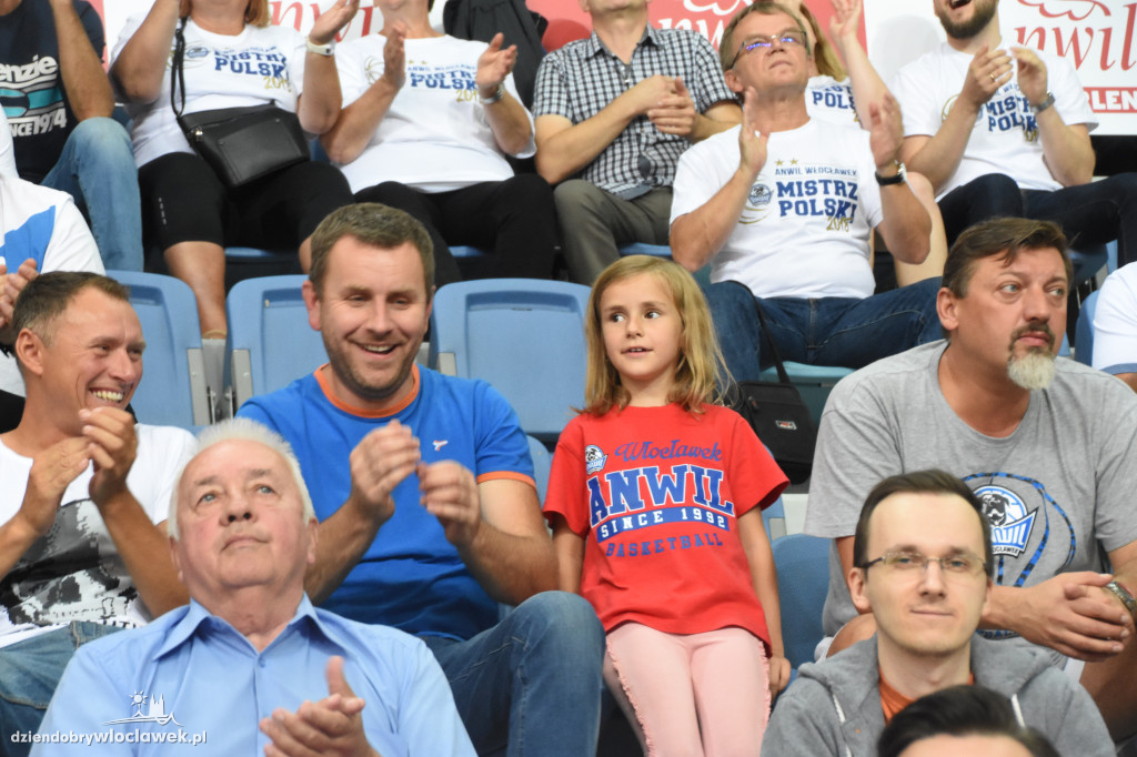Kibice Anwilu na meczu z Treflem Sopot