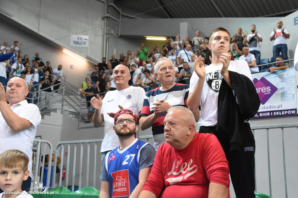 Kibice Anwilu na meczu z Treflem Sopot